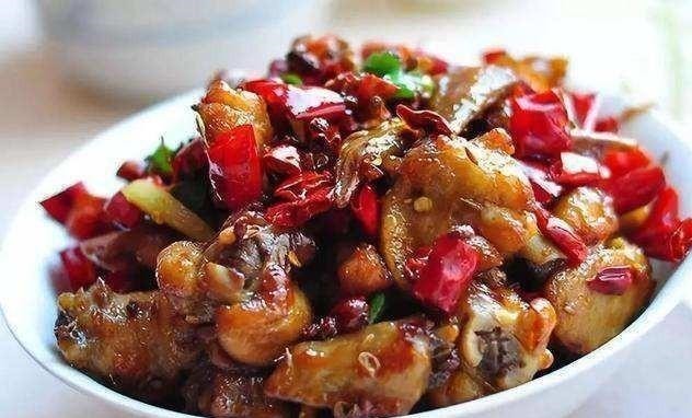 媳妇拿手的17道家常菜，荤素搭配营养均衡，清口不油腻，上桌快