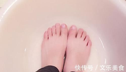 睡眠质量|经常泡脚有益身体健康，但若不避开“雷区”，泡多或也没用