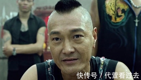 成家班|《怒火重案》的这两个小配角，居然有这么辉煌的过去，值得尊敬