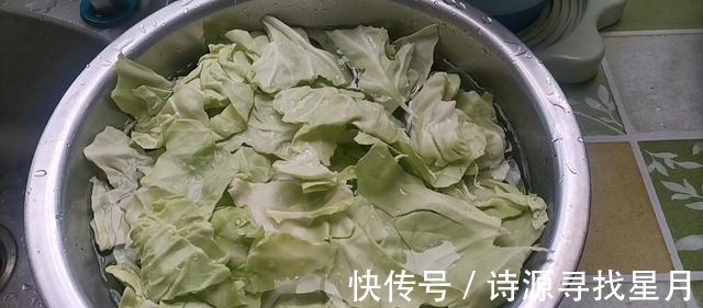 做法|大厨教你手撕包菜的家常做法,简单易学,值得收藏!