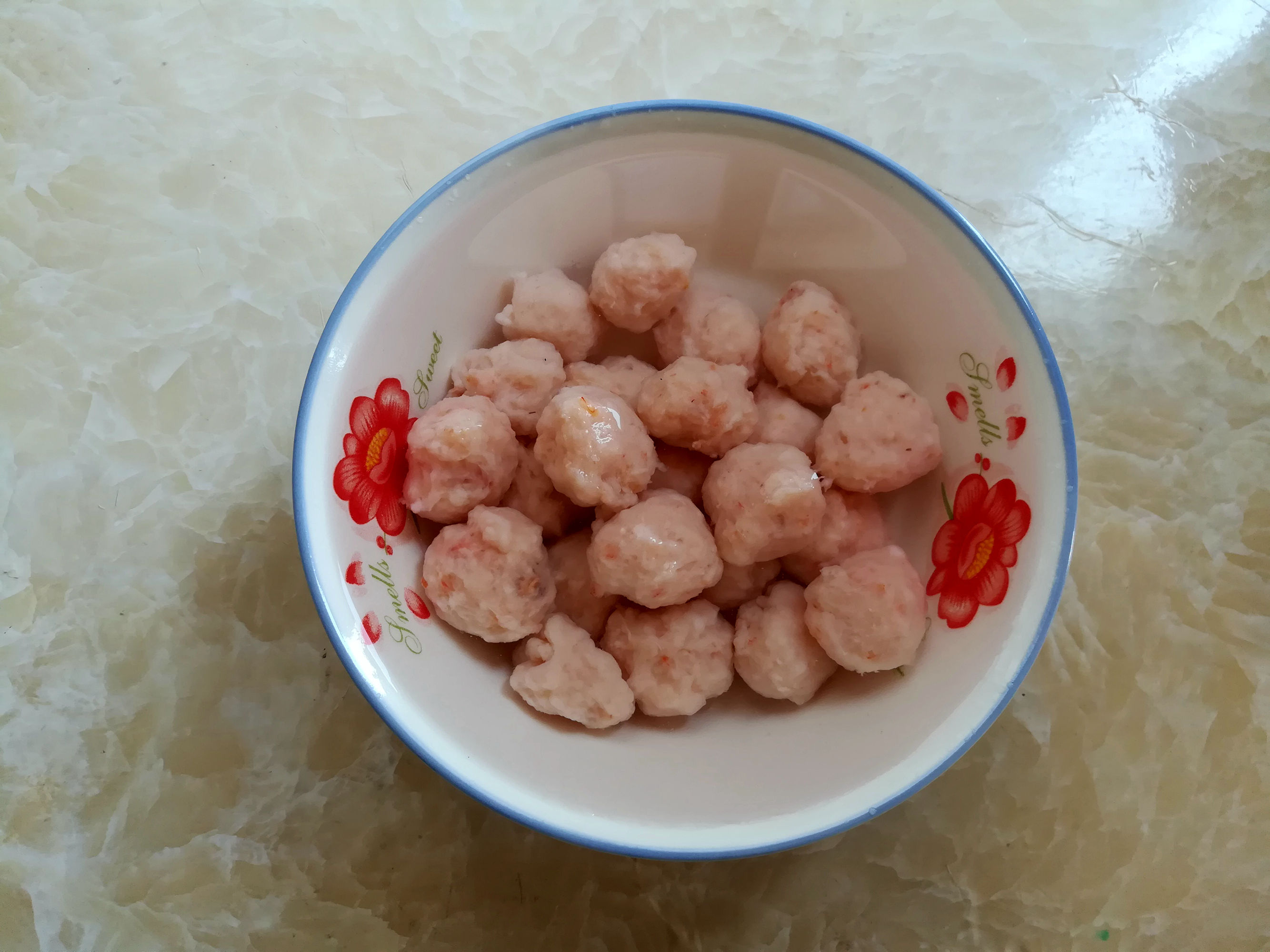  香嫩|做虾丸时，记住“2加1冷”的窍门，虾丸香嫩细滑，营养又鲜美