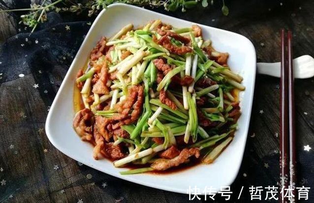 葱爆鳝丝|美食推荐：肉丝炒蒜苗，滋补银耳老鸡汤，葱爆鳝丝，豆皮金针菇