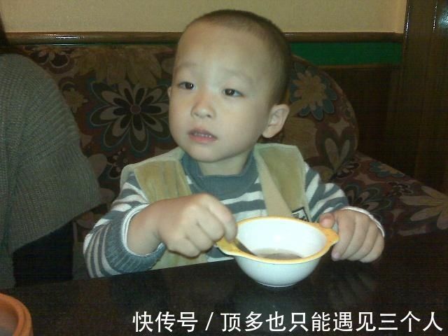 个子|儿科医生:两种汤别再给娃喝了,不仅容易积食,还不利于孩子长个