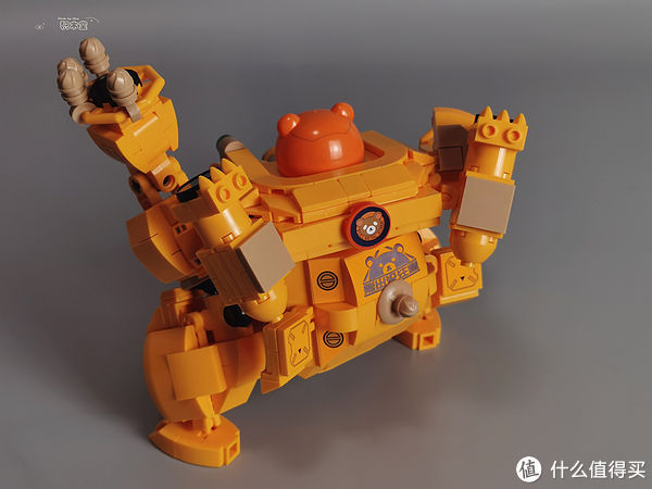 kum虚测评 篇二百零三:小鲁班的熊出没机甲可可爱爱的蹦到你面前