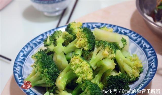 父亲过生日在家里聚餐，我下厨做了8菜1汤，分量十足又实惠