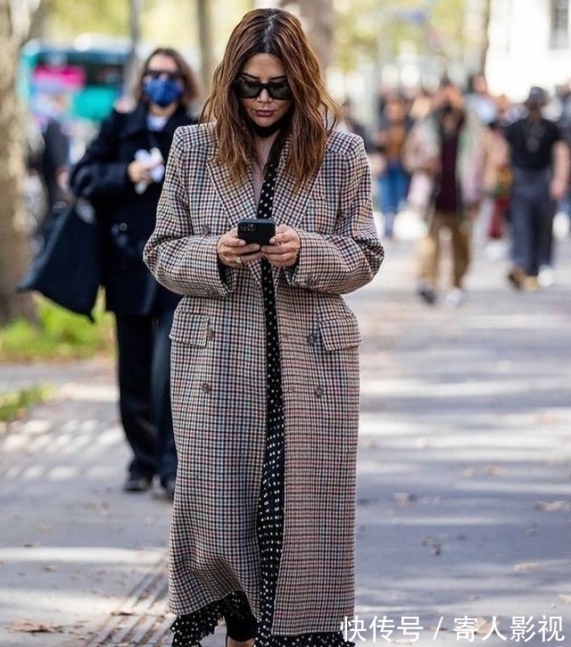 皮毛 冬天的高级感,一件大衣就够了