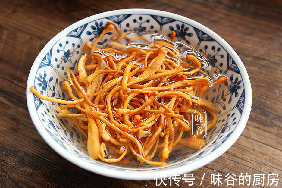 身体|“头伏吃只鸡,一年好身体”,加一物上锅一蒸,营养解馋不上火