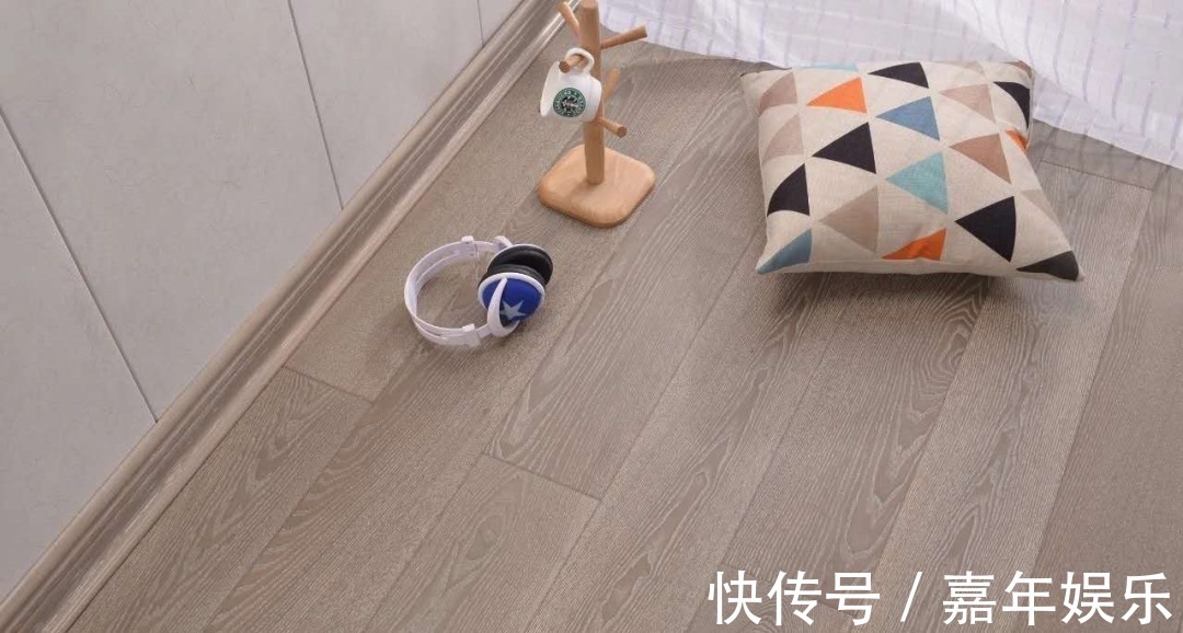 爸妈|不听劝阻,父母坚持卧室铺瓷砖,入住2年后,只能说真香!
