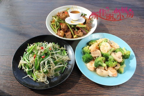 晒一晒母子俩的午餐，朋友圈火了，网友妈妈做的菜就是香