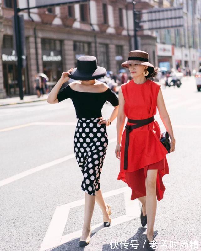 奶奶装|六十岁女人告别“奶奶装”,这4种实用穿搭思路,知性简约又优雅