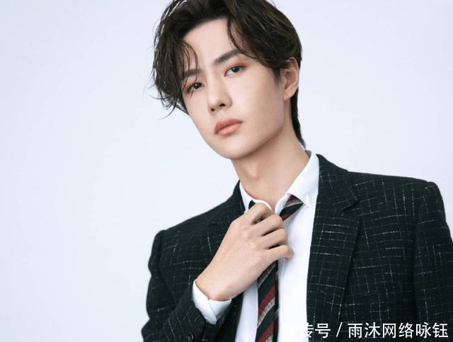 松緊帶|王一博直言網(wǎng)上流傳是真的,到老家翻出多年證據(jù),假手指成亮點