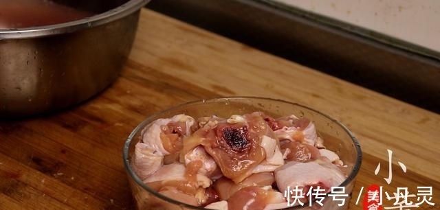 红辣椒|火遍大街小巷的黄焖鸡，教你家常做法，鲜嫩美味，配米饭吃真过瘾