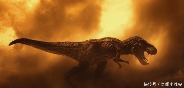 小行星撞击地球后,恐龙过了多久才灭绝?答案你不会想到