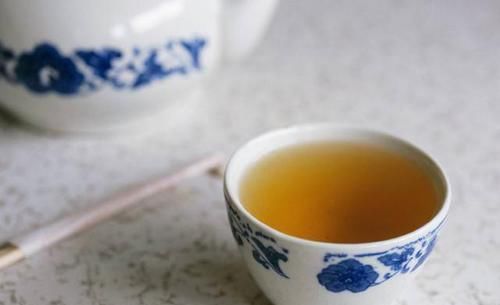 医生|胃癌多是“吃”出来的,医生提醒不想得胃病,三种食物要少吃