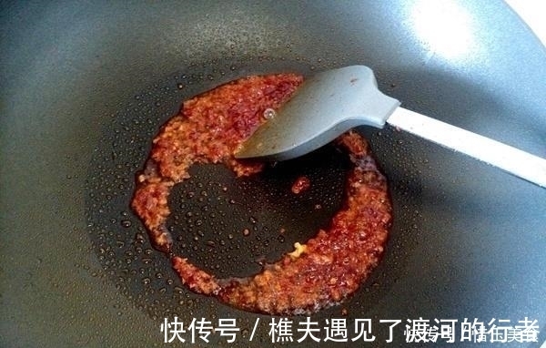 酸菜鱼|酸菜鱼新做法，好吃到爆，八成正宗，二成创新，没有一点土腥味！