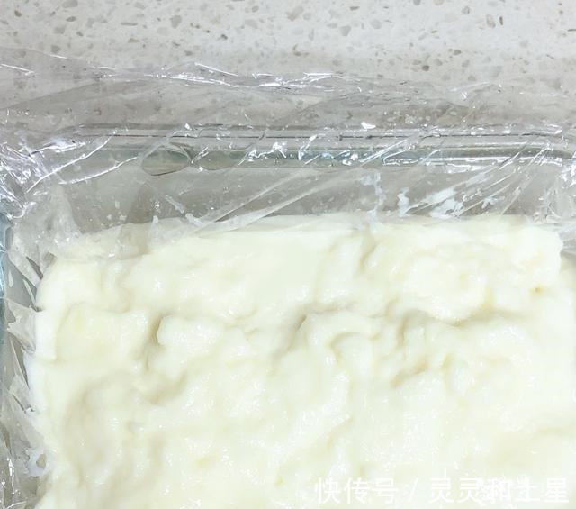 面包糠|用牛奶做小零食，加入淀粉炸，营养价值高又好吃！
