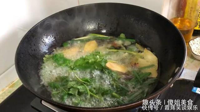 凉拌菜|辣椒油完美版教程,简单3步搞定,夏天再也不用出去买凉拌菜了