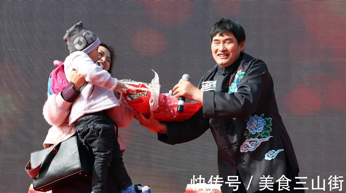 歌唱家|朱之文：赖在农村不走“另有所图”？被拉面哥逼得“原形毕露”