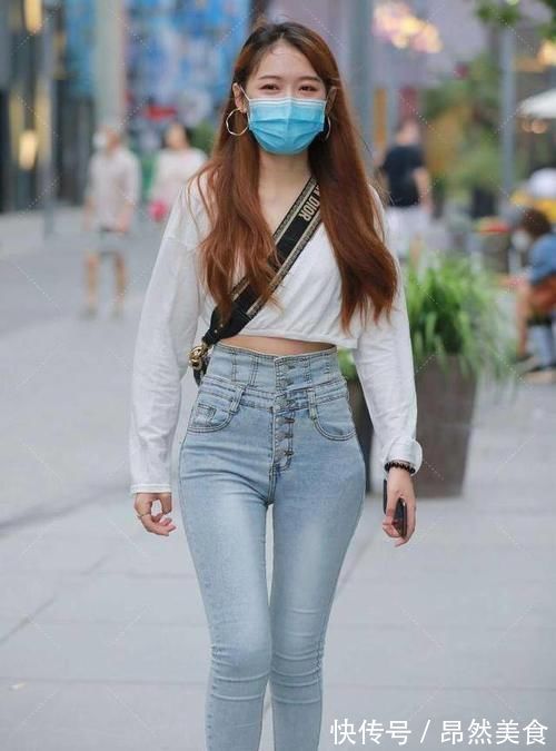 舒适|针织套装裙透气舒适,吸湿性强又富有弹性,所以很受大家的喜欢