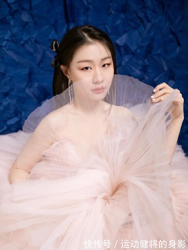 女孩|因为金靖,我对单眼皮女孩上头了