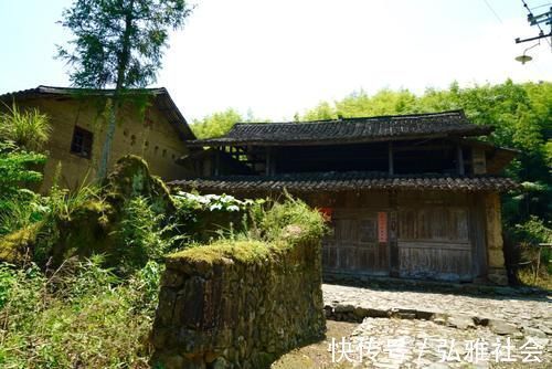 幸福瞬间|漫步浙南千年古村，村子不大鲜有游客，却因一门千年技艺名声远扬