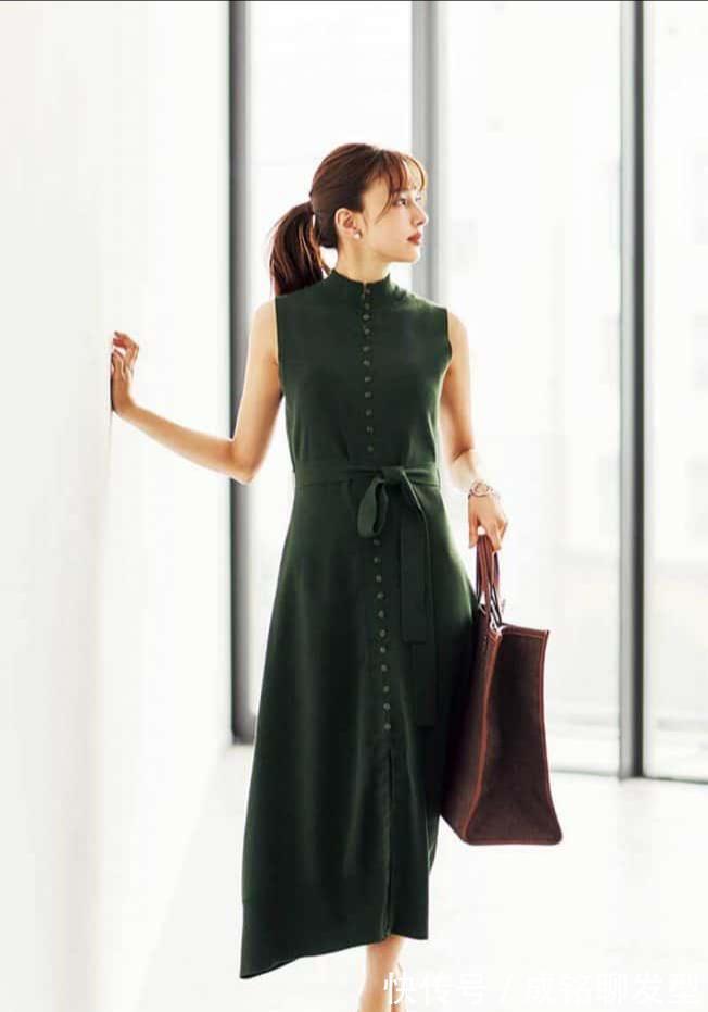 搭配|女人过了35岁后，更要选对“裙装”搭配风格，才能穿出减龄的美感