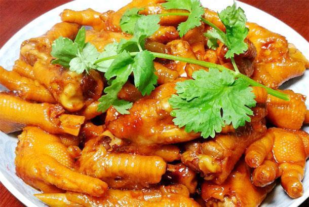 可口|周六孩子压箱底的美容肉就是鸡爪，这样做香辣可口，一口一个美容