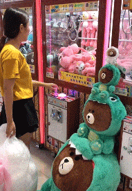 |搞笑GIF:本以为是郎才女貌 怎料想是狼心狗肺