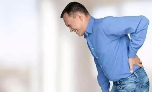 年轻人|67岁老人轻轻摔一跤就骨折?只因这种食物吃太多,年轻人也要警惕