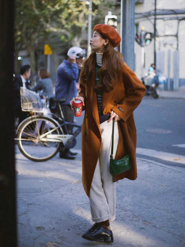 穿搭|开始降温了,毛衣马甲搭配高领打底衫和半身裙,保暖又好看!