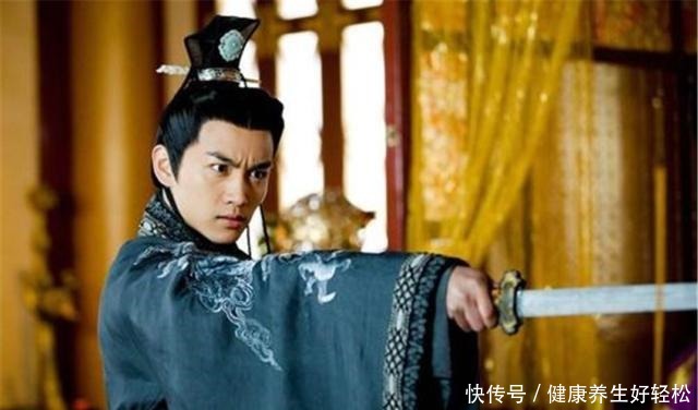 高洋|皇帝问刘秀为何能光复大汉大臣解释15字，全族七百人被灭口