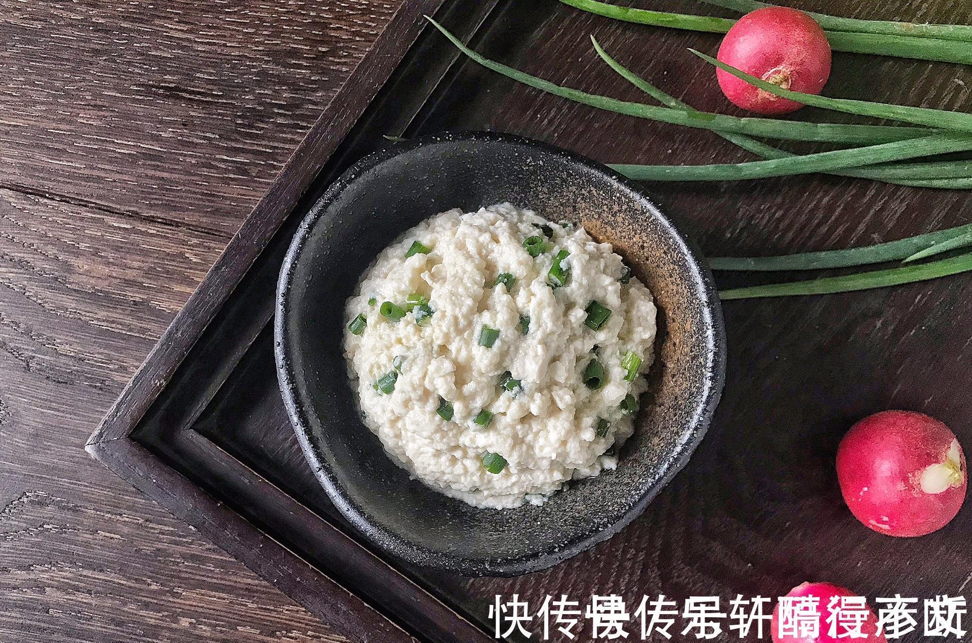 虾仁炒鸡蛋|从小吃到大的小葱拌豆腐，鲜美爽口，怎么吃都不腻