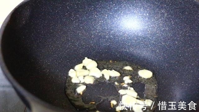 一家三口的晚餐，4道家常菜荤素搭配，开胃又下饭，好吃又营养