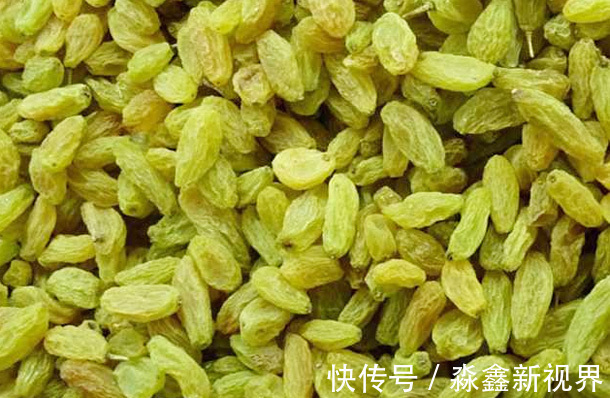 营养物质|50岁后睡前吃这“小零食”,眼睛亮,血管通,血压稳,养生更长寿