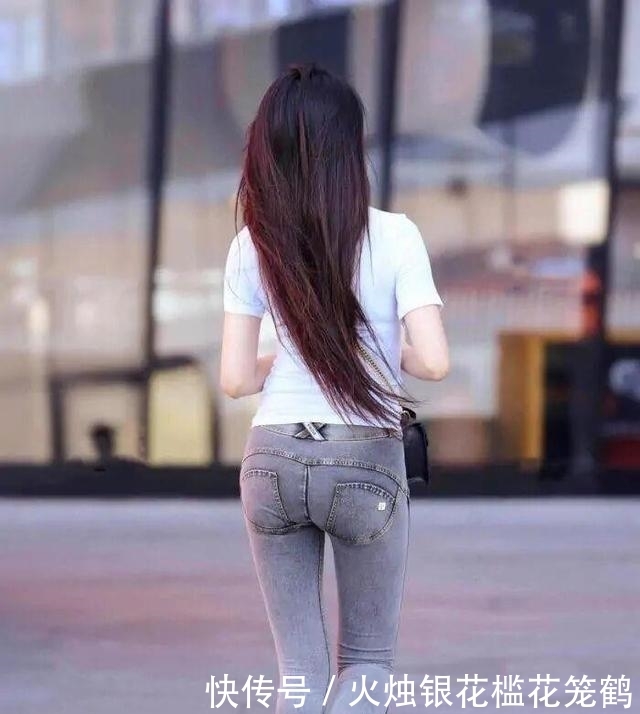 当今|小脚牛仔裤,已成为当今流行趋势