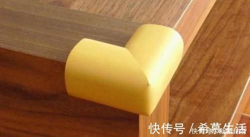 静静|1岁宝宝半夜摔下床,妈妈做法让婆婆直呼冷血,医生直言:做得对