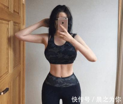 沉髋|崇尚健身的韩国小姑娘,减脂训练保持身材,紧致穿衣勾勒好曲线!