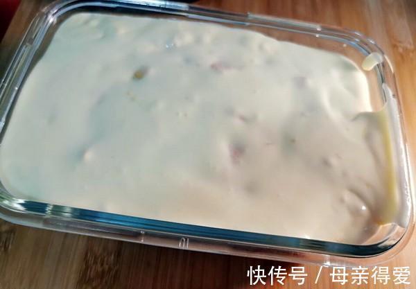 柠檬汁|空心泡芙，填入芒果冰淇淋，果酸成了甜蜜的幸福桥梁