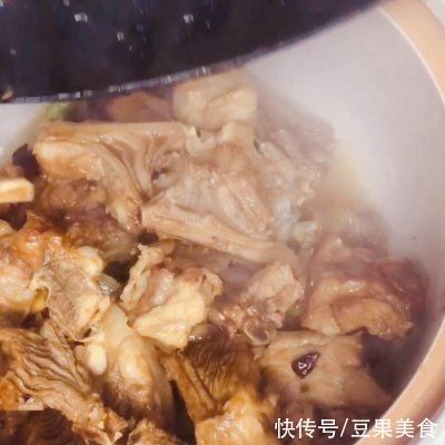 一吃就上瘾的双色萝卜羊排