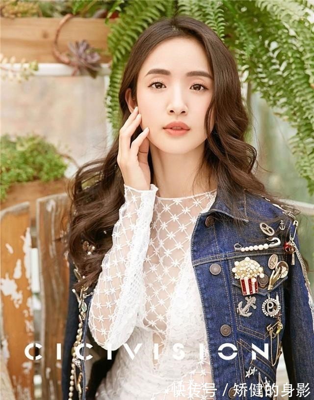 卷发 奔四的女人尽量别留短发,很土!推荐这5款发型,太减龄!