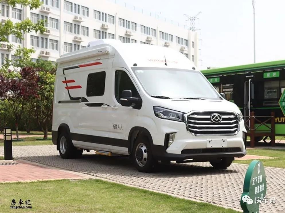 精装修房|移动的精装修房!认真且严肃,这样的宇通B311你喜欢吗?