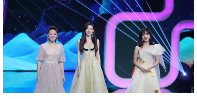 集萬千寵愛于一身的馬凡舒，她是央視五套的主持人，也是顏值擔當