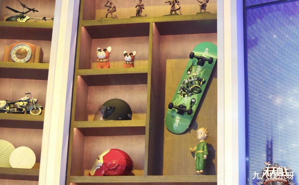 《天天向上》布置新家，节目组安排重量级物品，专属王一博一人