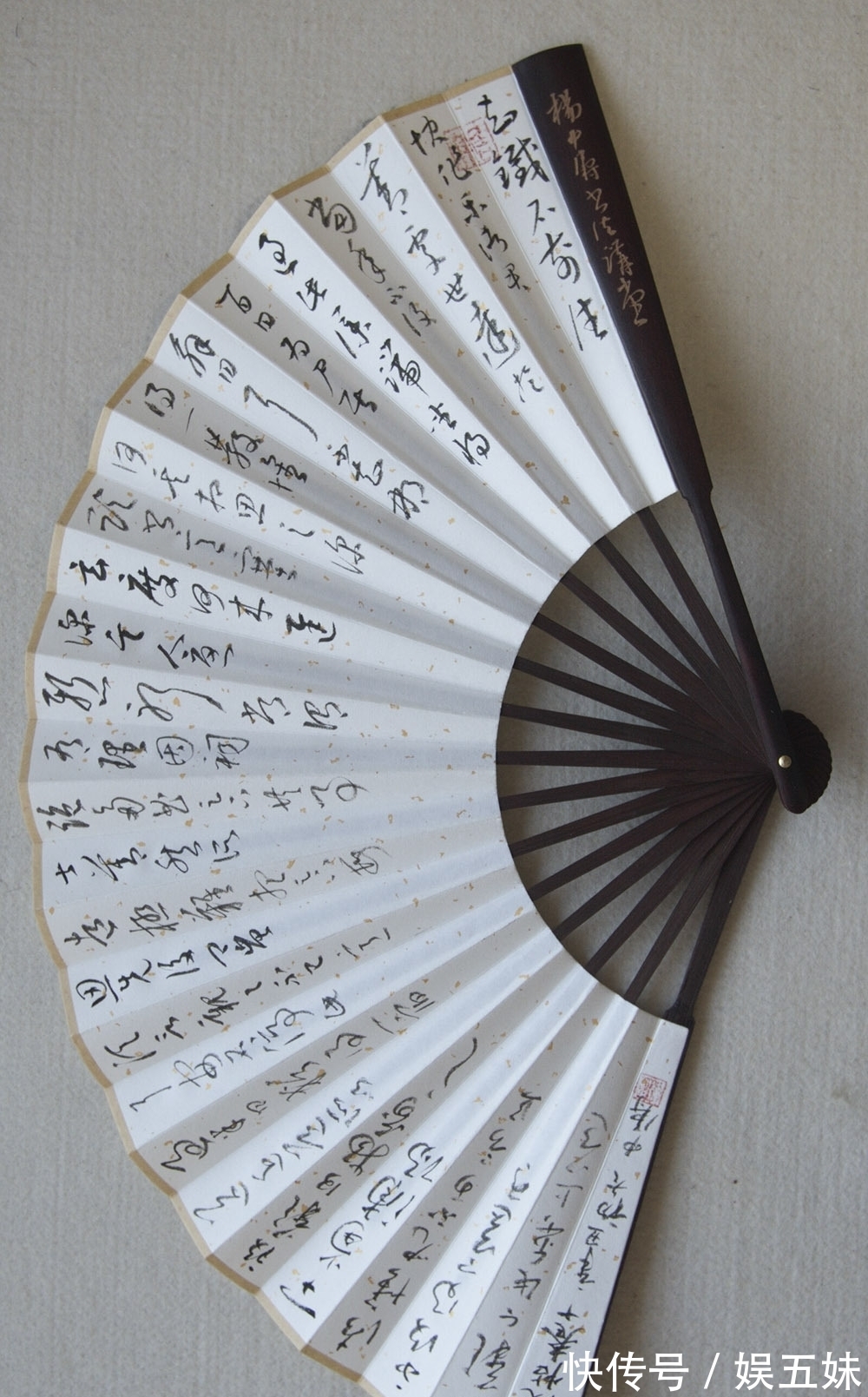 范本!已经同时购买了淳化阁帖和大观帖,优先选择哪个作为临写范本?