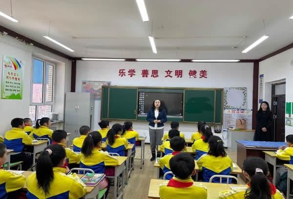 小学|先锋小学：放飞梦想，未来从这里起航(图)