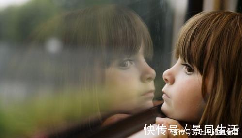 孩子|孩子埋怨作业多,妈妈的两种不同做法,孩子过上了两样不同人生