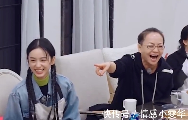 辣目洋子|《桃花坞》13人玩游戏，李雪琴洗碗2小时，只有辣目洋子1人陪伴