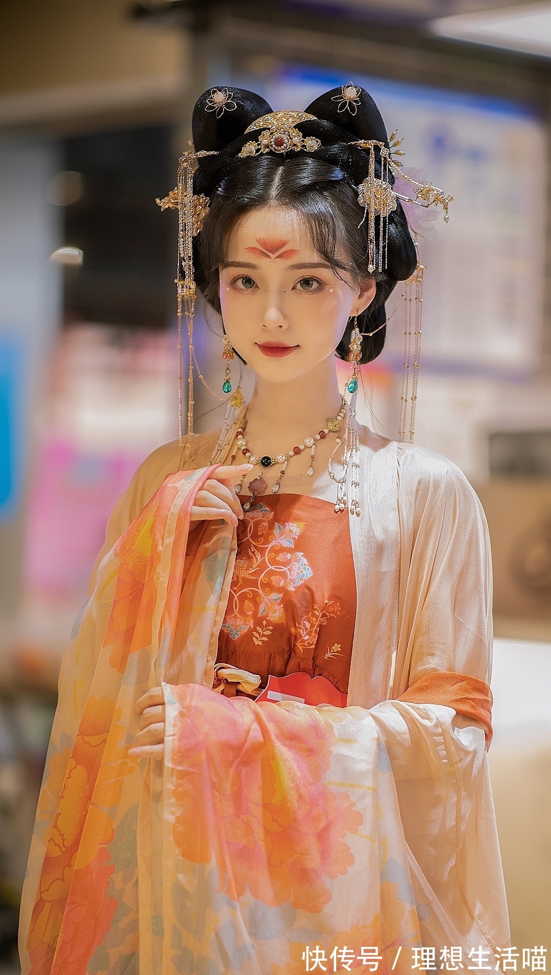 惊艳|刘禹锡很美的一首《春词》,只有28字,最后一句的“定格”惊艳