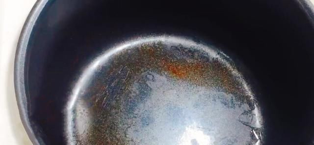 烤红薯原来这么简单,不加一滴水,丢进电饭锅,流着糖汁香又甜!