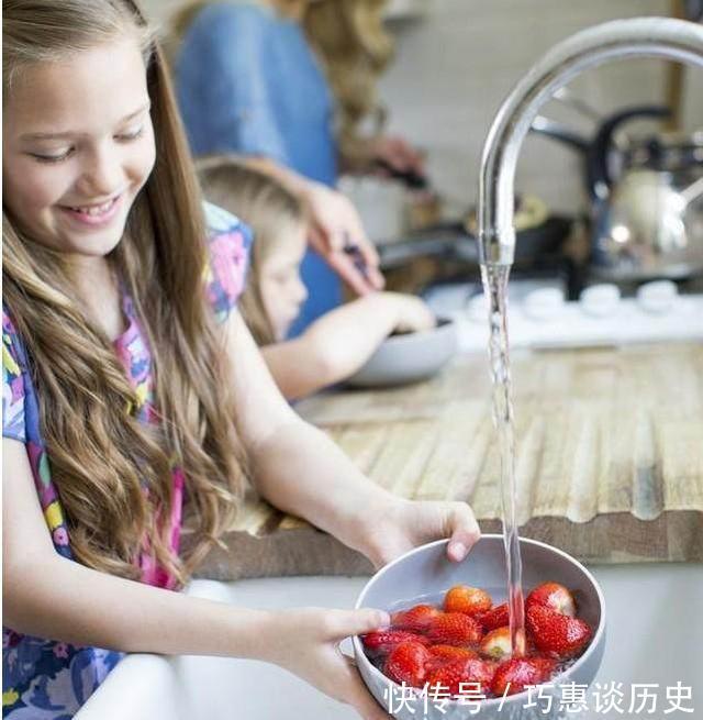 爬爬垫|家长们注意了!一定不要给孩子买这类东西,它是引发白血病的诱因